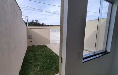 Imagem 1: Casa para venda tem 66 metros quadrados com 3 quartos em Novo Centro - Santa Luzia - MG
