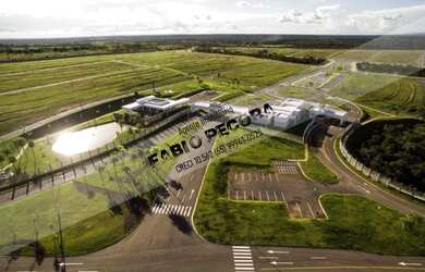 Imagem: O terreno possui 380m² de Área, Imóvel novo e está localizado