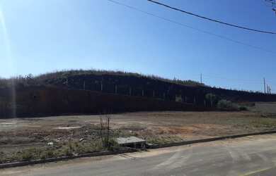 Imagem: Lote/Terreno para venda tem 360 metros quadrados em Jardim Panorâmico