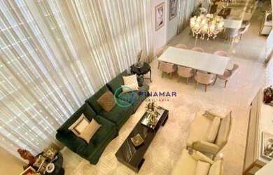 Imagem: A casa em condomínio possui 5 Dormitórios, 5 Banheiros, 5