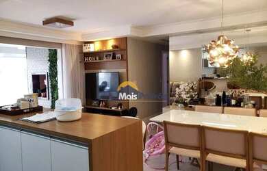 Imagem: O apartamento possui 3 Dormitórios, 1 Banheiro, 2 Vagas na