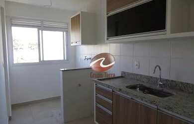 Imagem: O apartamento possui 1 Dormitório, 1 Banheiro, 1 Vaga na garagem