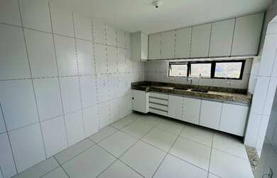 Imagem 3: Apartamento para venda possui 85 metros quadrados com 2 quartos em Centro...