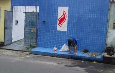 Imagem: A casa possui 1 Dormitório, 2 Banheiros, 1 Vaga na garagem