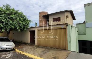 Imagem: O depósito possui 2 Vagas na garagem, 155m² de Área e está