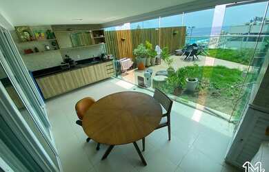 Imagem: O apartamento possui 1 Dormitório, 1 Banheiro, 2 Vagas na garagem