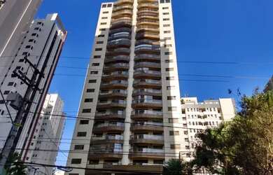 Imagem: O apartamento possui 3 Dormitórios, 4 Banheiros, 2 Vagas na