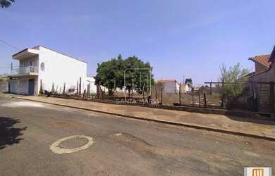 Imagem: O terreno possui 360m² de Área e está localizado em Parque