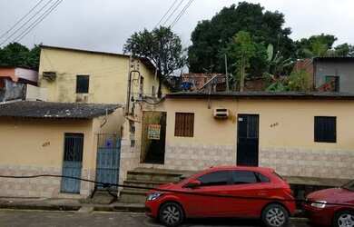 Imagem: A kitnet possui 1 Dormitório, 1 Banheiro e está localizado