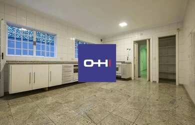 Imagem: A casa à venda possui 5 Dormitórios, 3 Banheiros, 2 Vagas