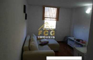 Imagem: O apartamento possui 3 Dormitórios, 1 Banheiro, 1 Vaga na garagem