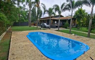 Imagem: A casa à venda possui 4 Dormitórios, 4 Banheiros e 3 Vagas