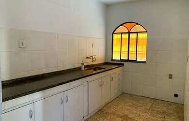 Imagem 4: Vendo Casa em Manilha. Varanda, 5 Vagas na garageme3 Dormitórios