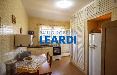 Imagem: A casa em condomínio possui 5 Dormitórios, 3 Banheiros, 5