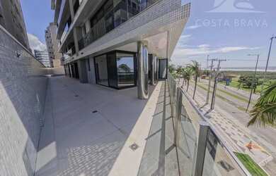 Imagem 14: Apto de alto padrão, localizado de frente para o mar