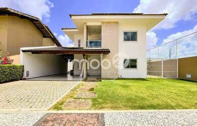 Imagem: A casa em condomínio possui 4 Dormitórios, 5 Banheiros, 4