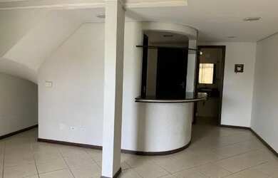 Imagem 5: Sobrado de Esquina próximo Aeroparque