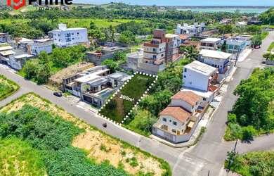 Imagem: O terreno possui 300m² de Área, Imóvel novo e está localizado