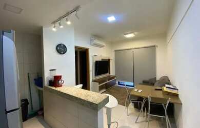 Imagem: O apartamento possui 1 Dormitório, 1 Banheiro, 3 Vagas na garagem