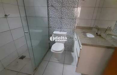 Imagem 7: Casa em condomínio com 3 quartos sendo 2 suítes disponível para venda...