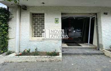 Imagem: O depósito possui 400m² de Área e está localizado em Vila