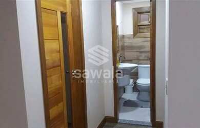 Imagem: A casa possui 5 Dormitórios, 5 Banheiros, 4 Vagas na garagem