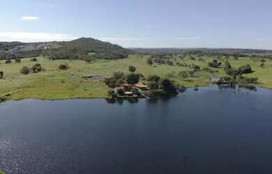 Imagem: A fazenda possui 100m² de Área e está localizado em Araguapaz