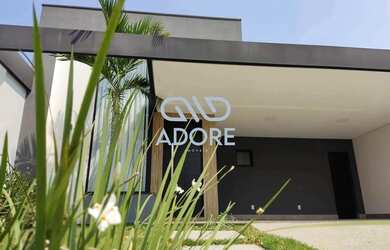 Imagem: A casa em condomínio possui 3 Dormitórios, 4 Banheiros, 3