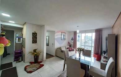 Imagem: O apartamento possui 2 Dormitórios, 2 Banheiros e 65m² de