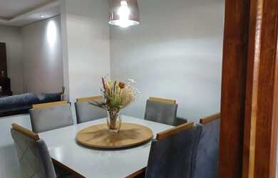 Imagem: A casa possui 3 Dormitórios, 2 Banheiros, 148m² de Área e