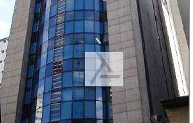 Imagem: O depósito possui 5 Vagas na garagem e 163m² de Área e está