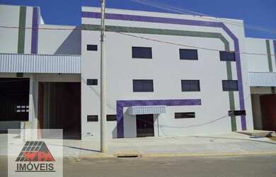 Imagem: O depósito para alugar possui 4 Vagas na garagem e 3500m²