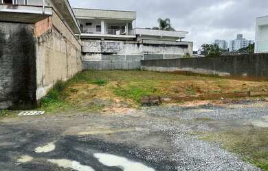 Imagem 1: Terreno no bairro iririu. 300m² de Área
