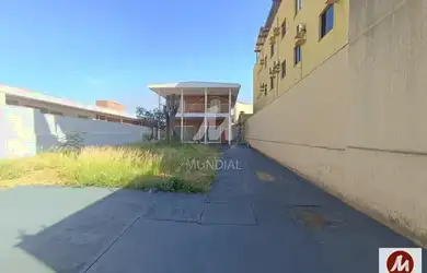 Imagem: O depósito possui 5 Vagas na garagem, 320m² de Área e está