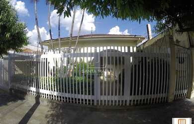 Imagem: O depósito possui 4 Vagas na garagem, 292m² de Área e está