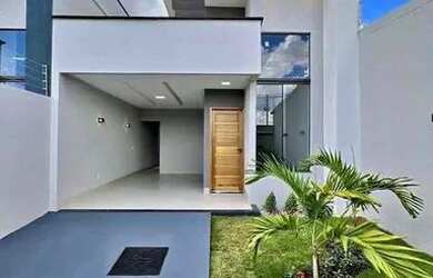 Imagem: A casa possui 2 Dormitórios, 1 Banheiro, 1 Vaga na garagem