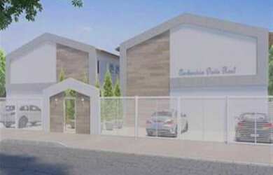 Imagem: A casa possui 2 Dormitórios, 1 Banheiro, 1 Vaga na garagem