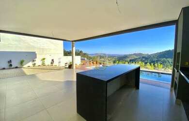 Imagem 8: Casa de Alto Padrão à venda em Condomínio Fechado em Atibaia/SP