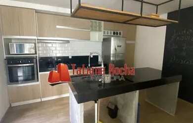 Imagem: A casa em condomínio e possui 2 Dormitórios, Suítes, 1 Banheiro