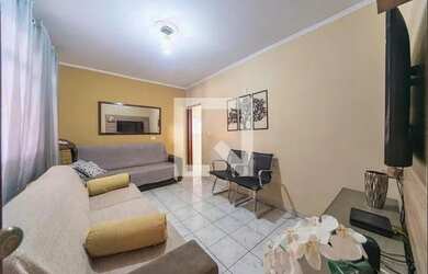 Imagem: A casa possui 4 Dormitórios, 3 Banheiros, 2 Vagas na garagem