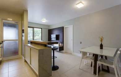 Imagem 6: Quarto privativo em apê compartilhado de alto padrão ao lado da UFSC