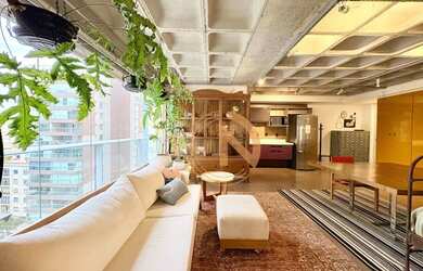 Imagem: O apartamento possui 1 Dormitório, 1 Banheiro, 1 Vaga na garagem