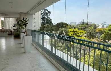 Imagem: O apartamento possui 4 Dormitórios, 5 Banheiros, 5 Vagas na