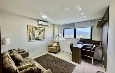 Imagem: O depósito possui 1 Vaga na garagem, 36m² de Área e está