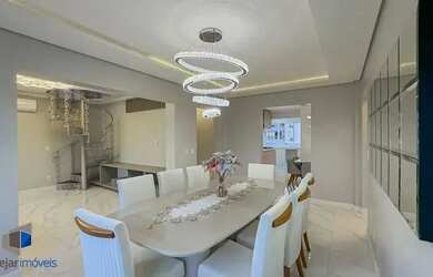 Imagem: O apartamento na cobertura possui 3 Dormitórios, 4 Banheiros