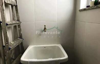 Imagem 9: Casa comercial, 4 salas, quintal, edícula, 3 vagas de garagem