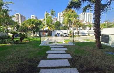 Imagem 10: Casa Triplex à Venda, 5 Suítes, 8 Vagas - Barra da Tijuca - 1550m²