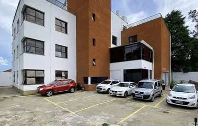 Imagem: O depósito possui 5 Vagas na garagem, 1.566m² de Área e