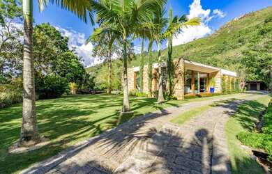 Imagem 2: Casa com 6 quartos em condomínio em Araras, Petrópolis