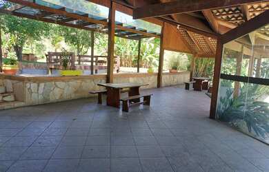 Imagem: A chácara possui 14.795m² de Área, Imóvel novo e está